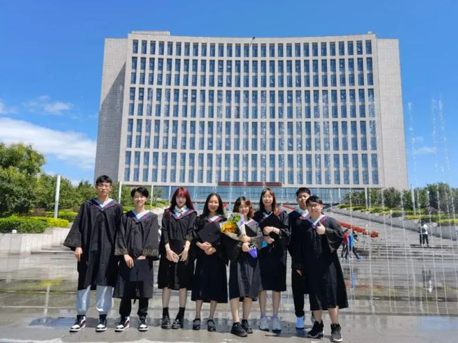 和清北齐名的民办大学,京城四大名校之一,“海跑”究竟多牛气