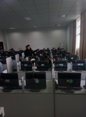 四川合美软件旗下产品介绍适用于公立及民办大学、高职、中职、中小学、幼儿园、培训学校、各级教委、教育局、政府、军队、金融、地铁、餐饮、通信、医疗、民航、石化等大型事业单位计算机网络培训教室。